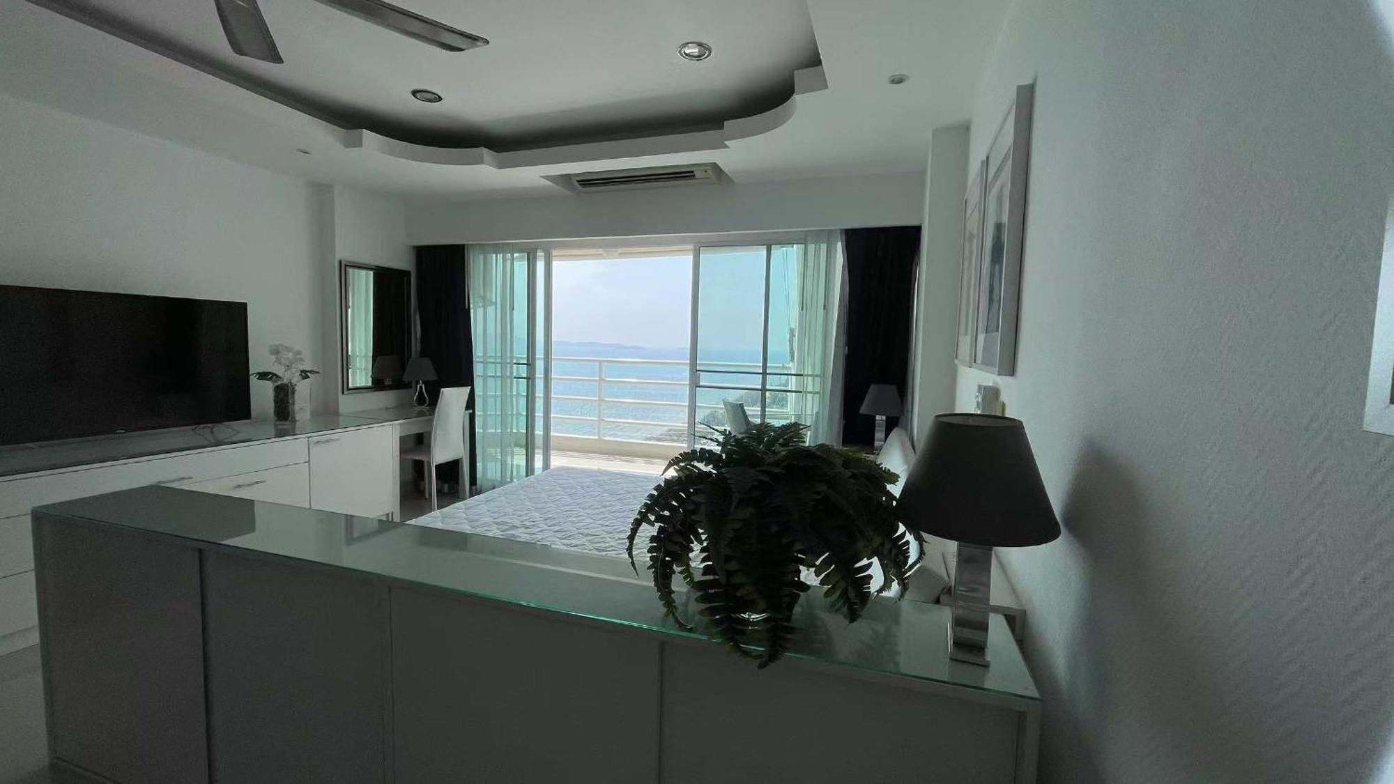 Beautiful Sea View Beach Front Condo Pattaya Exterior foto